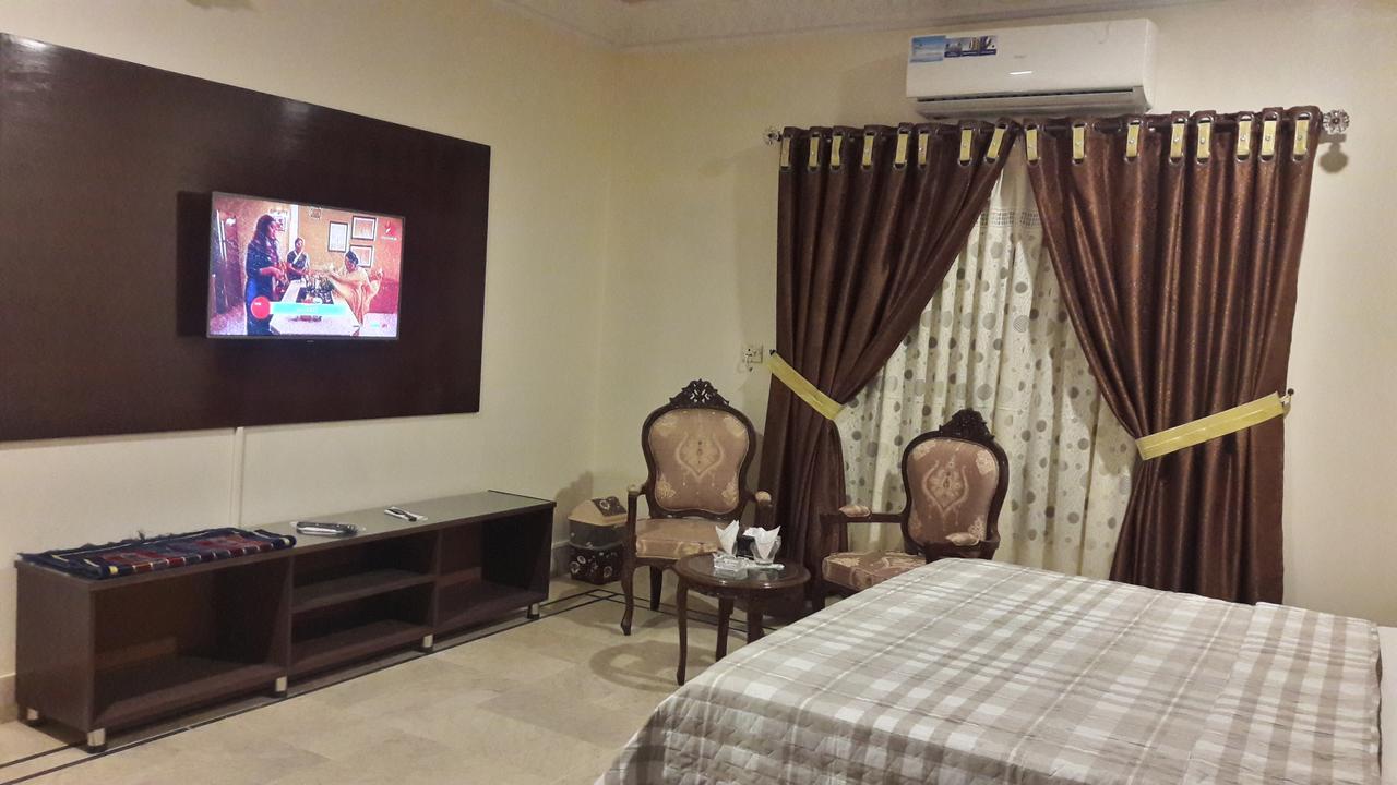 Hotel Seven 7 Карачи Экстерьер фото